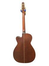 Load image into Gallery viewer, Seagull 047741 / 050567 Artist Mosaic CH CW Cutaway Acoustic Electric Burst GT EQ with Carrying Bag Made In Canada - See Description