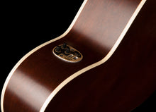 Charger l'image dans la galerie, Art & Lutherie 042340 / 051731 Legacy Bourbon Burst CW QIT Cutaway Acoustic Electric MADE In CANADA-(6536632205506)