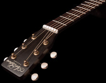 Charger l'image dans la galerie, Art & Lutherie 042418 Roadhouse Faded Black A/E Parlor Acoustic Guitar MADE In CANADA-(6536632729794)