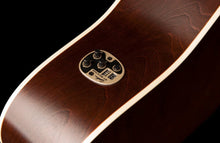 Charger l'image dans la galerie, Art & Lutherie 042432 / 051687 Americana Cutaway Acoustic Electric CW QIT - Bourbon Burst MADE In CANADA-(6536631386306)