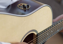 Load image into Gallery viewer, Seagull 046430 / 051953 Maritime SWS CW GT QIT Cutaway Acoustic Electric MADE In CANADA