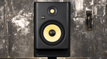 Charger l'image dans la galerie, KRK ROKIT 10-3 G4 10" moniteur de studio amplifié milieu de terrain 3 voies