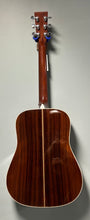 Charger l'image dans la galerie, Martin HD-28 Dreadnought Acoustic Guitar with Hardshell Case - PRE OWNED
