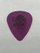 Charger l'image dans la galerie, Dunlop Tortex Standard purple guitar pick 1.14 mm thickness

