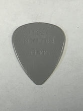 Charger l'image dans la galerie, Dunlop 44P.46 Nylon Standard, Blanc, .46mm, 12/Lot de Joueur 
