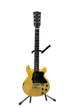 Load image into Gallery viewer, Gibson Les Paul Double Cutaway Electric Guitar with Hardshell Case - Pre Owned
