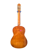 Load image into Gallery viewer, Yamaha C40 Classical Guitar - PRE OWNED - LIKE NEW
