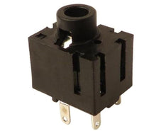 Load image into Gallery viewer, Fender 1/8" Stereo Jack for Mustang III Guitar Combo Amplifier
