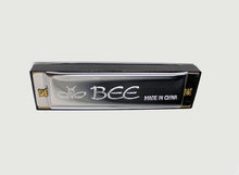Charger l'image dans la galerie, BEE DELUXE QUALITY 10 HOLE DIATONIC HARMONICA IN KEY OF C OR G-(8160550289663)

