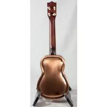 Charger l'image dans la galerie, Recording King RU-998-M Metal Body Ukulele includes Featherweight Case - PRE OWNED
