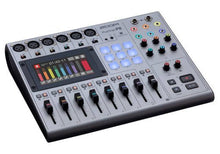 Charger l'image dans la galerie, ZOOM PodTrak P8 8-Channel Podcast Production Studio
