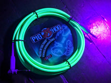 Charger l'image dans la galerie, PIG HOG GLOW IN THE DARK INSTRUMENT CABLE, PCH10GLOR RIGHT ANGLE 10FT
