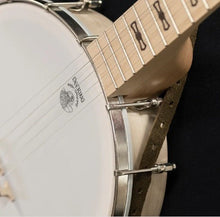 Charger l'image dans la galerie, DEERING SOFT LEATHER CRADLE BANJO STRAP - SUEDED CARAMEL BROWN-(8375485563135)
