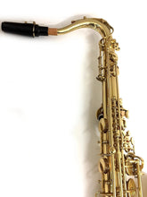 Charger l'image dans la galerie, Oxford Brass Tenor Saxophone with Hardshell Case, Mouthpiece &amp; Reed
