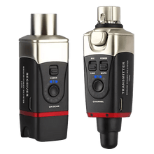 Charger l'image dans la galerie, Xvive Audio U35 Complete Dynamic Wireless Microphone System
