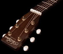 Charger l'image dans la galerie, Art &amp; Lutherie 042395 Roadhouse Bourbon Burst A/E Parlor Acoustic Electric Guitar MADE In CANADA-(6536632631490)
