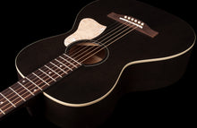 Charger l'image dans la galerie, Art &amp; Lutherie 042418 Roadhouse Faded Black A/E Parlor Acoustic Guitar MADE In CANADA-(6536632729794)
