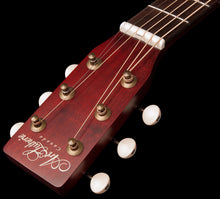 Charger l'image dans la galerie, Art &amp; Lutherie 045525 Roadhouse Tennessee Red Parlor Acoustic Guitar MADE In CANADA D-(6536632762562)
