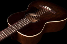 Charger l'image dans la galerie, Art &amp; Lutherie 045549 Roadhouse Bourbon Burst Parlor Acoustic Guitar MADE In CANADA-(6536632565954)
