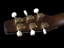 Charger l'image dans la galerie, Seagull 047178/050581 Artiste Peppino Signature Guitare Acoustique Électrique Bourbon Burst avec Hymne et Sac de Transport MADE In CANADA
