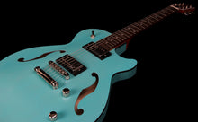 Charger l'image dans la galerie, Godin 050215 Montreal Premiere HT Laguna Blue 6 cordes RH Hollow Body Guitar MADE In CANADA
