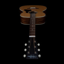 Charger l'image dans la galerie, Art &amp; Lutherie 050710 Legacy Acoustic Electric Concert Guitar Natural EQ-(7463754858751)
