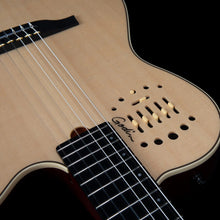 Charger l'image dans la galerie, Godin 050925 Guitare classique de luxe en nylon Multiac MADE In CANADA
