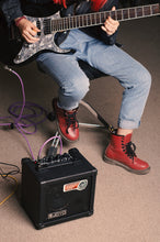 Charger l'image dans la galerie, Joyo DC-15 Amplificateur de guitare électrique numérique 15 watts avec retard, réverbération, effets et batterie à 36 motifs
