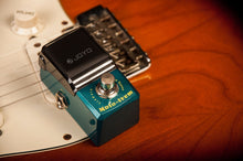 Charger l'image dans la galerie, Joyo Molo-trem Tremolo Ironman Series Pédale d'effets JF-325
