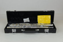 Charger l'image dans la galerie, Flûte fermée à 16 trous de la série Signature 
